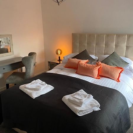 The Lion Hotel Broseley Екстериор снимка
