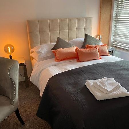The Lion Hotel Broseley Екстериор снимка