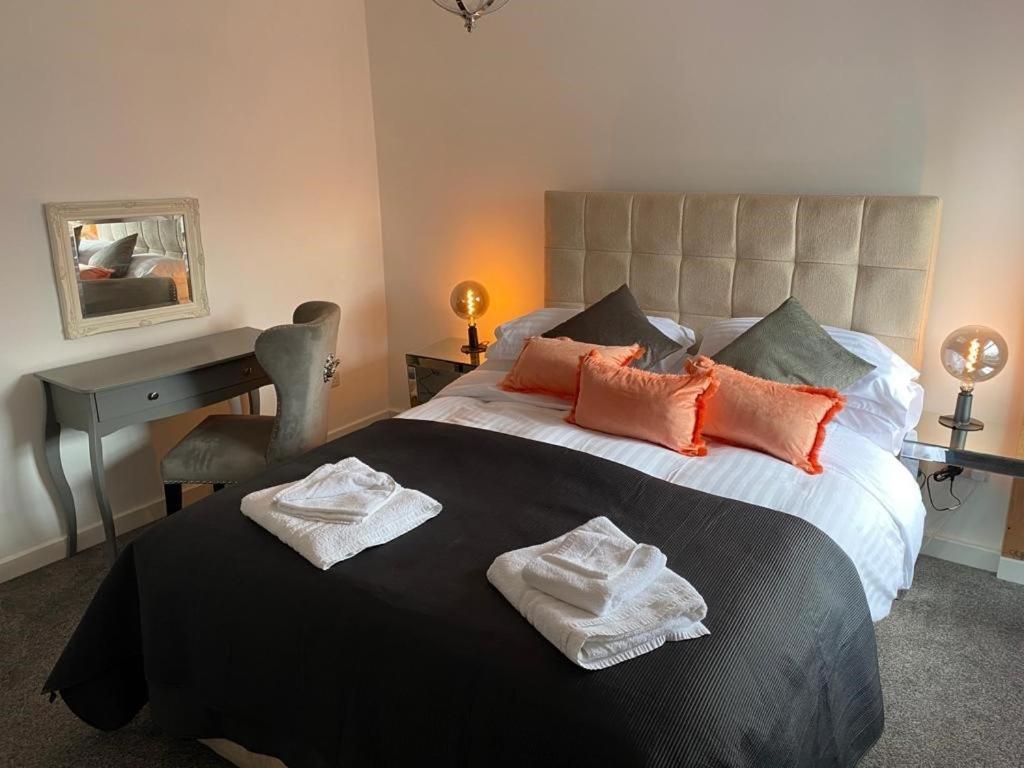 The Lion Hotel Broseley Екстериор снимка
