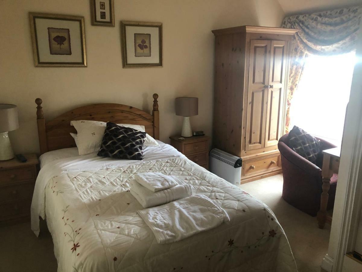 The Lion Hotel Broseley Екстериор снимка